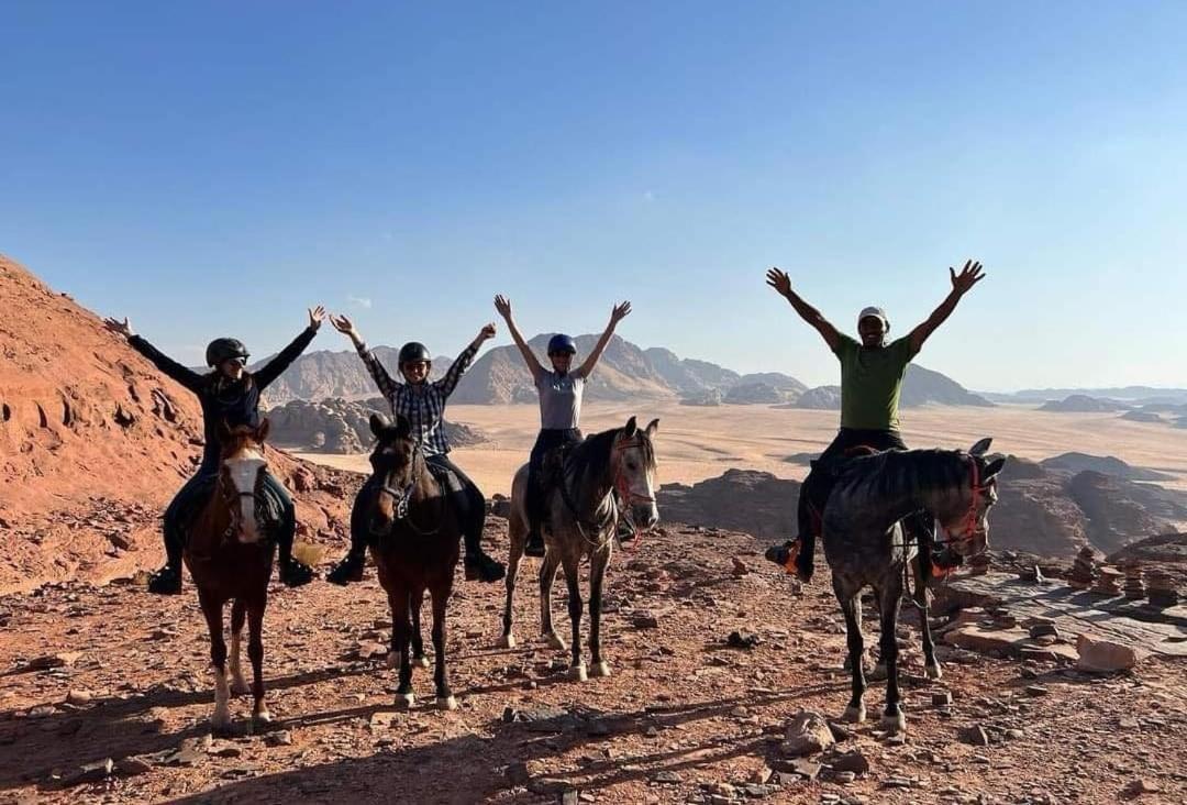Wadi Rum Travel Camp Ngoại thất bức ảnh