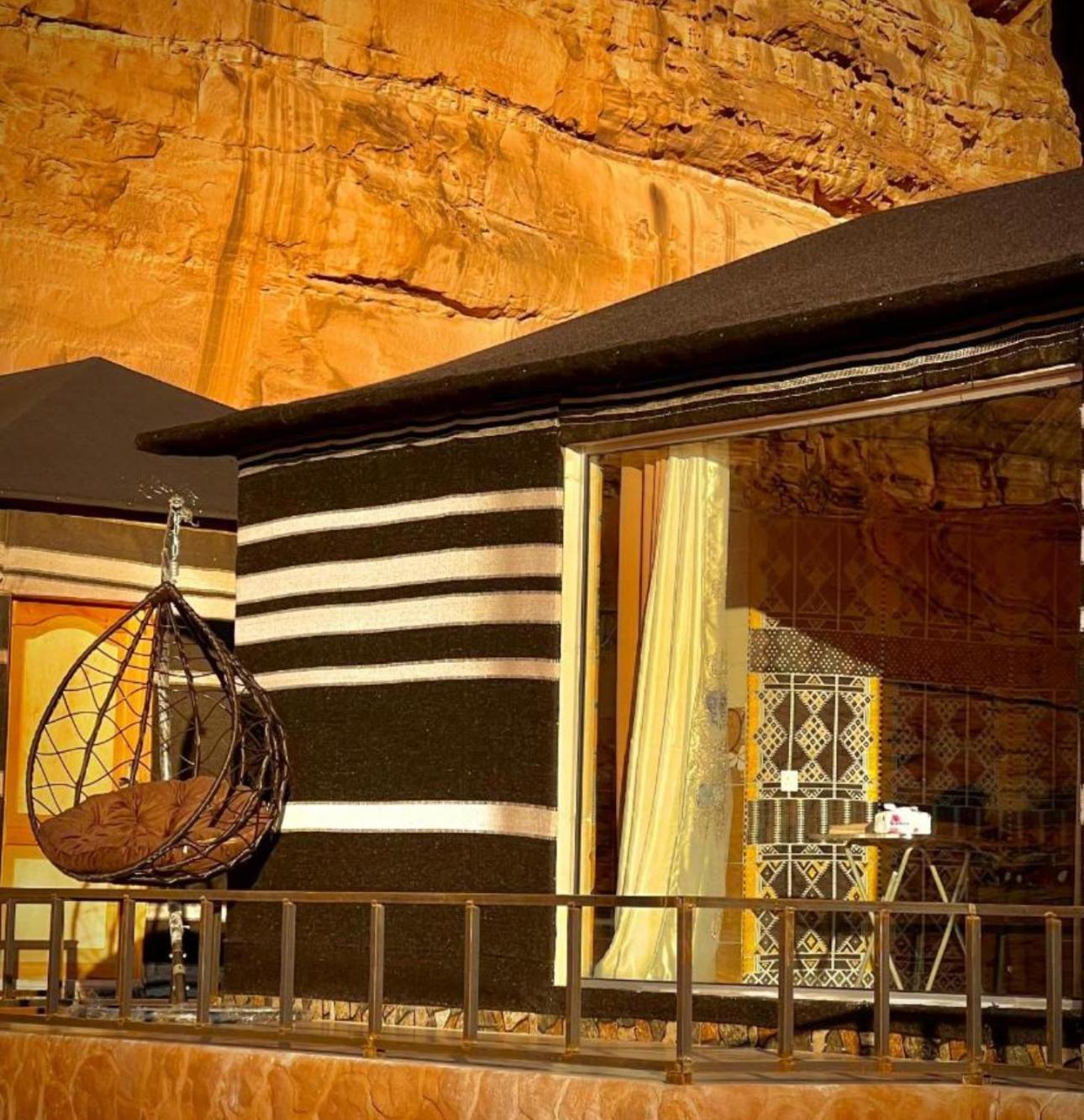 Wadi Rum Travel Camp Ngoại thất bức ảnh