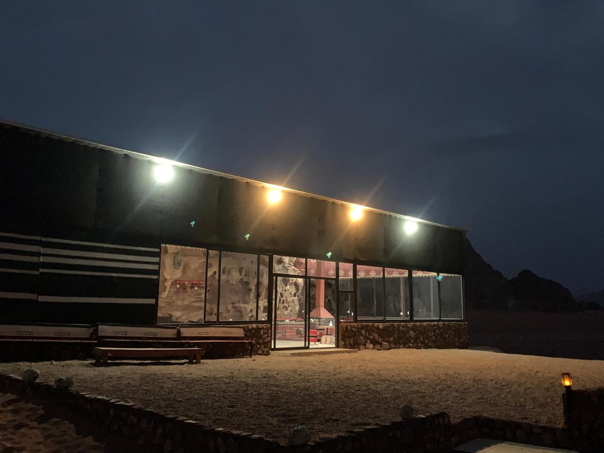 Wadi Rum Travel Camp Ngoại thất bức ảnh