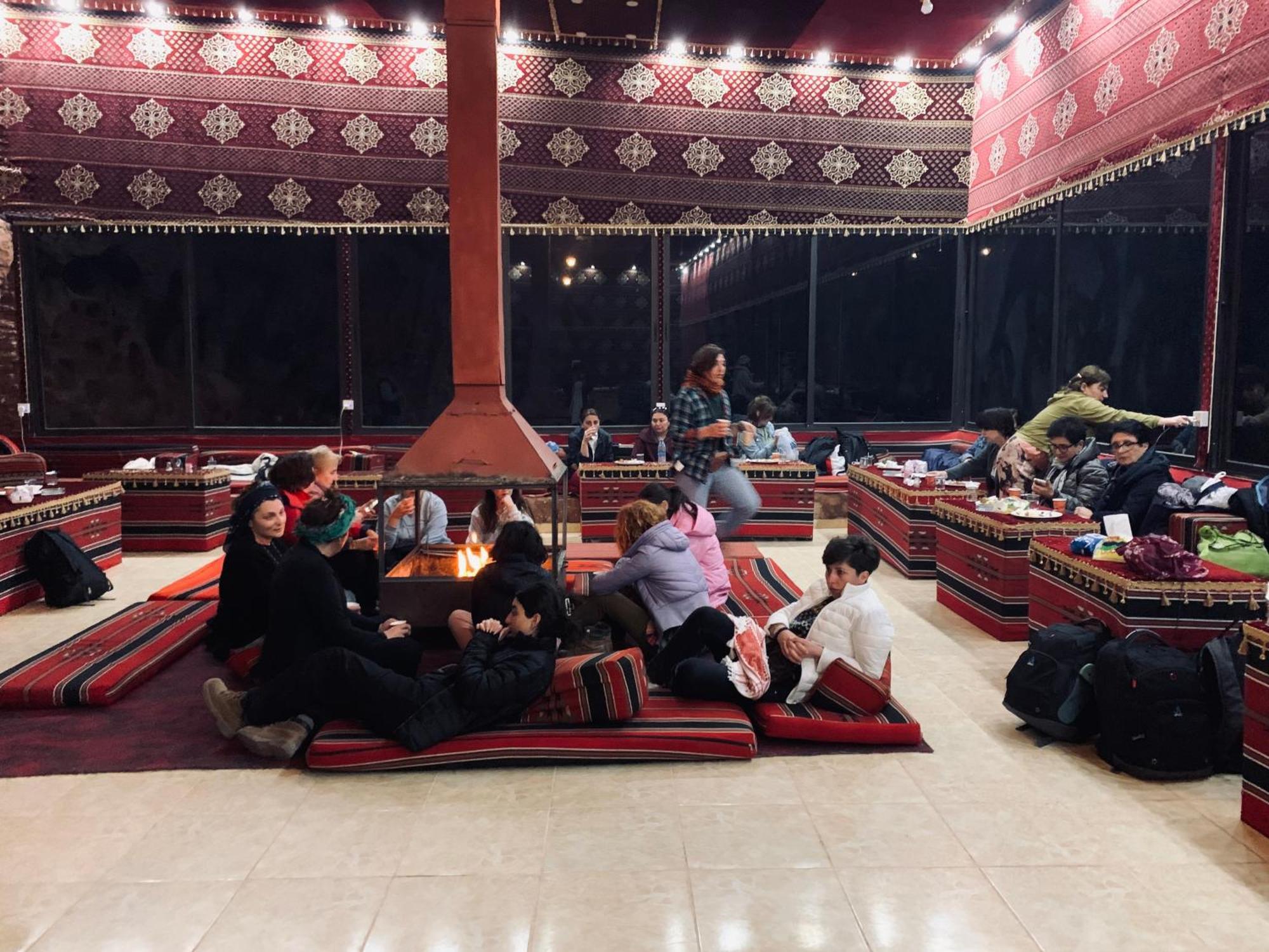 Wadi Rum Travel Camp Ngoại thất bức ảnh